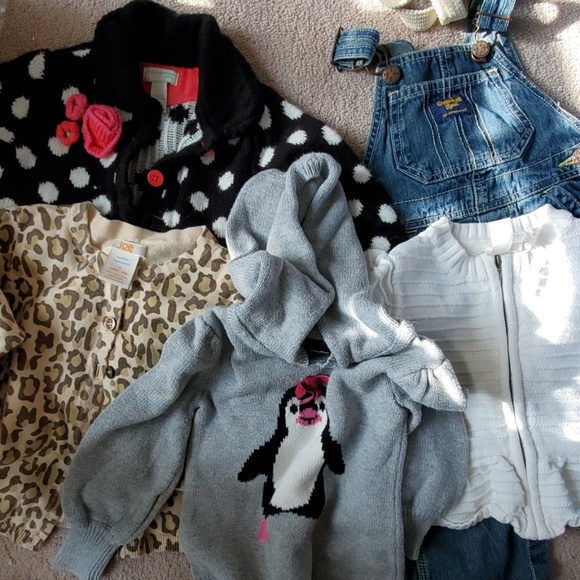 Mixture of sweaters with overalls kids Sz upto 18 - Picture 1 of 3